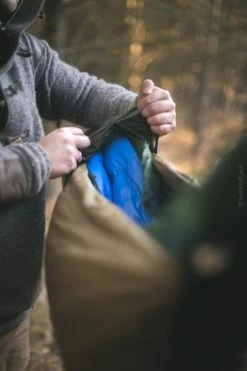 Lesovik Larva -Survie en plein air lesovik larva 09