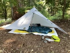 Six Moon Designs Deschutes Tarp -Survie en plein air six moon design deschute tarp 04